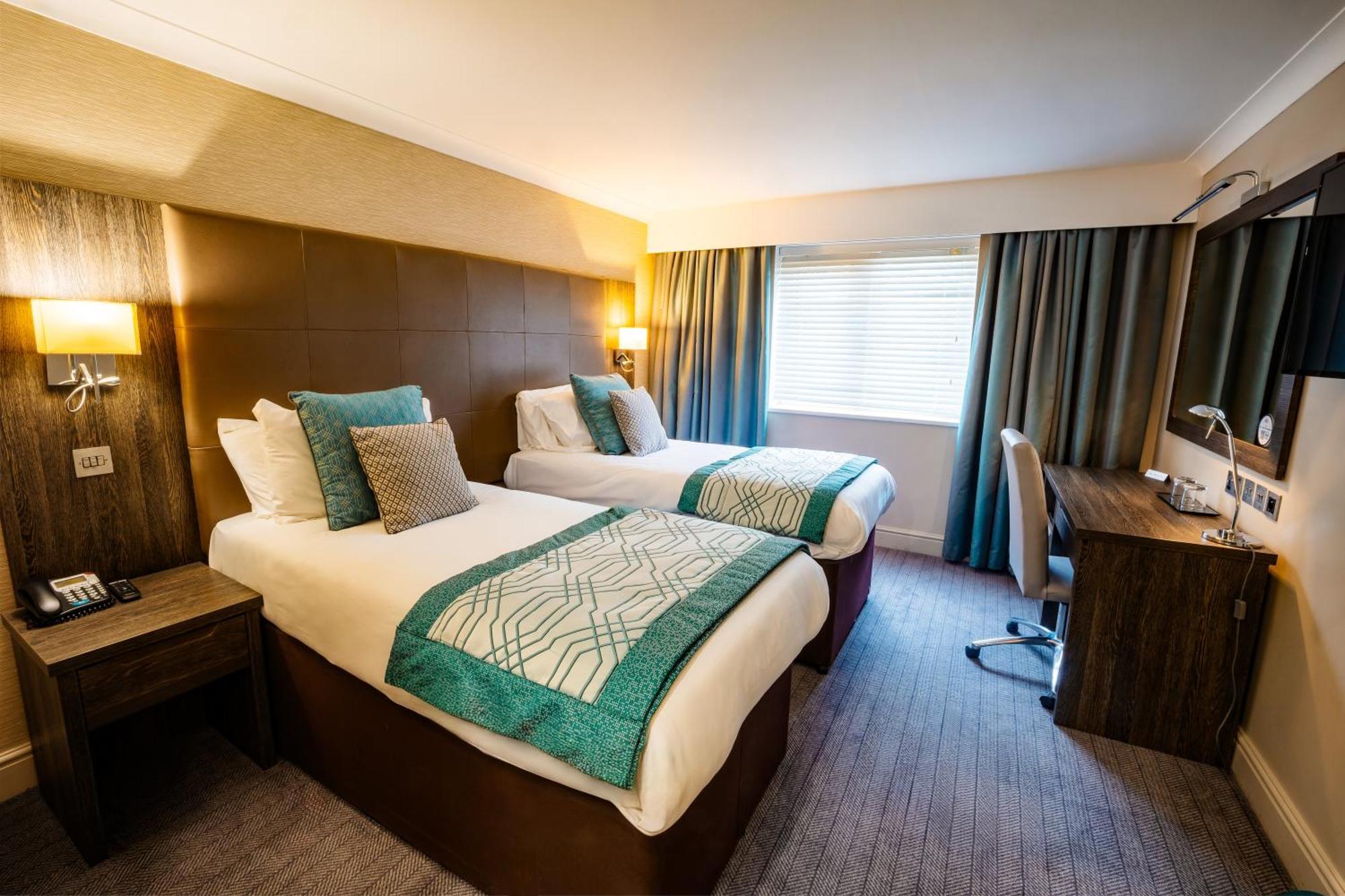 Mercure Milton Keynes Hotel Exterior photo