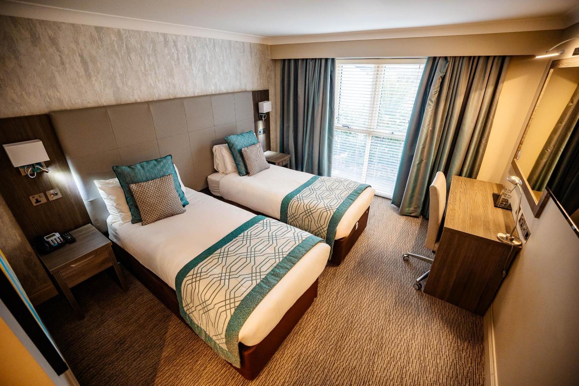 Mercure Milton Keynes Hotel Exterior photo